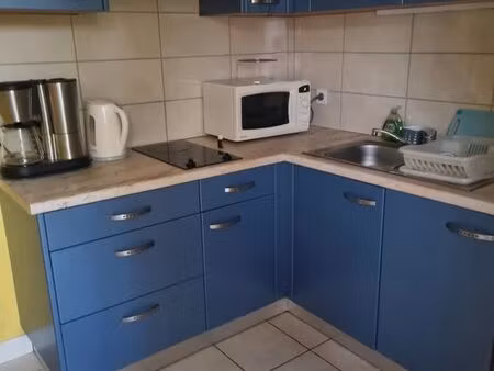 studio meublé 30m2 pour une personne bail de septembre à juin