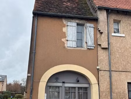 immeuble 3 pièces 74 m²