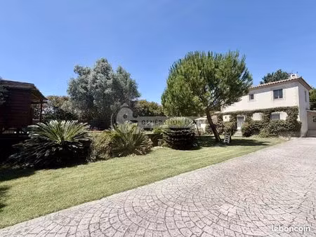 maison 10 pièces 160 m²