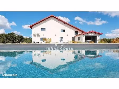 ferme 358 m² saint-jean-de-marsacq