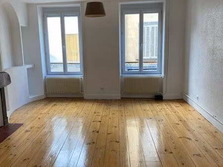 loue f3 refait à neuf centre brioude