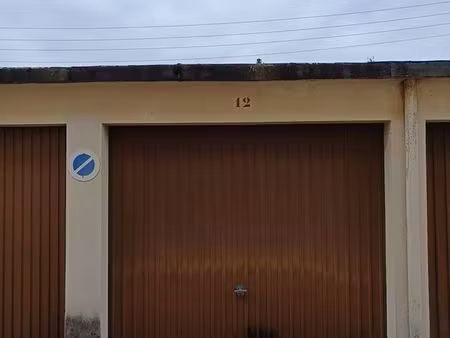 parking/box 13 m² bourgoin jallieu
