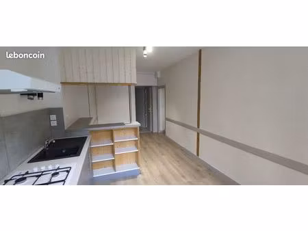 loue appartement centre ville lons le s