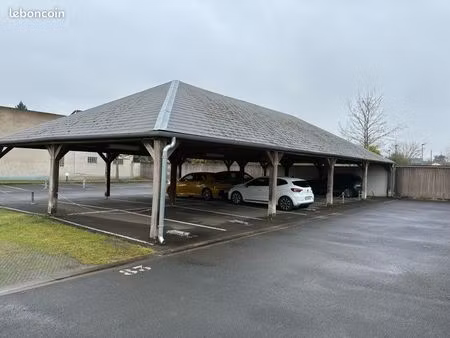parkings couvert en résidence sécurisé par portail fermé