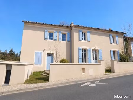 immeuble 186 m² salleboeuf