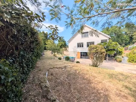 élégante maison familiale de 195m2 entièrement rénovée-dpe c