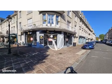 local 129 m² vendôme