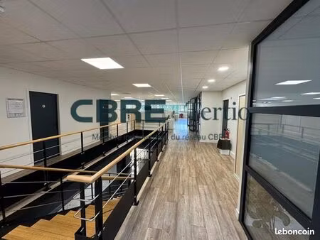 bureaux 900 m² tours