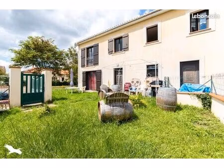 immeuble 10 pièces 232 m²