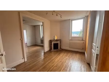 bel appartement de caractère 104 m² – 6 pièces – nancy