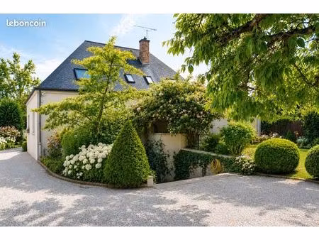 villa 7 pièces 280 m²