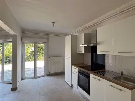 maison t5 de 89m² – jardin  garage et stationnement