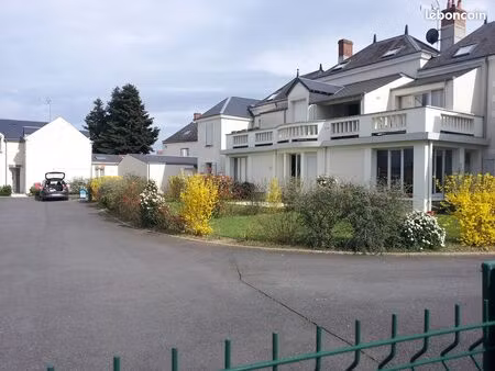 appartement 75 m2 avec 2 parkings et jardin