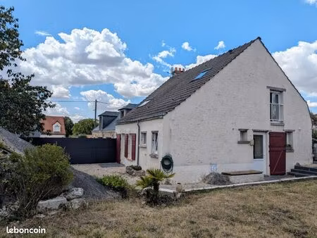 belle maison familiale de 131 m² avec jardin et carport – tout à pied