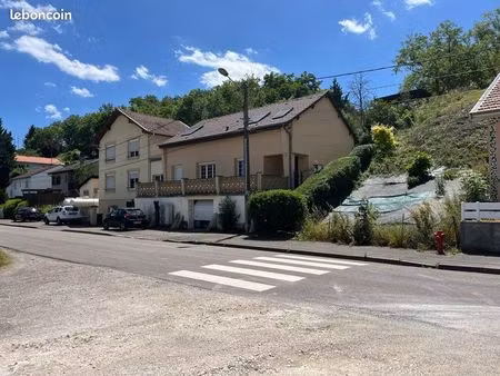 maison familiale de 134 m2 dans un quartier calme sur terrain de 2065 m2