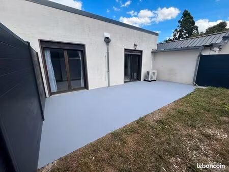 f2 34m²  climatisé  plain-pied  terrasse sans vis à vis  idéal retraité