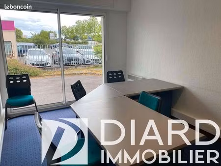 bureaux 10 m² vitre
