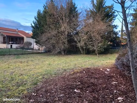 terrain constructible terre rouge - cahors