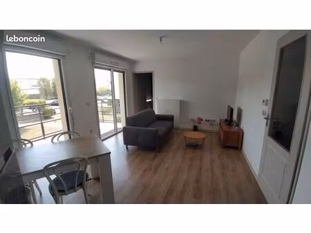 appartement t2 meublé très récent - 43 m² avec parking - faibles charges – proche escom et