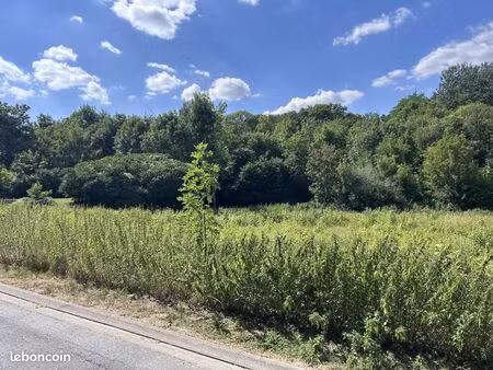 terrain 1 038 m² gueux
