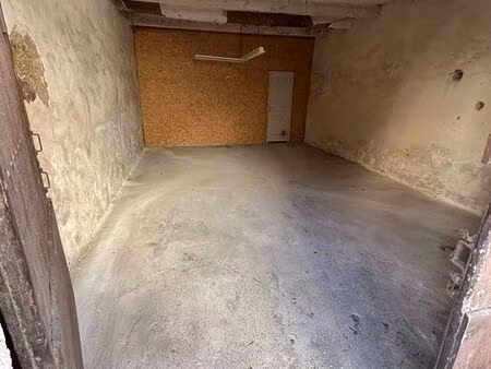 location garage sérignan