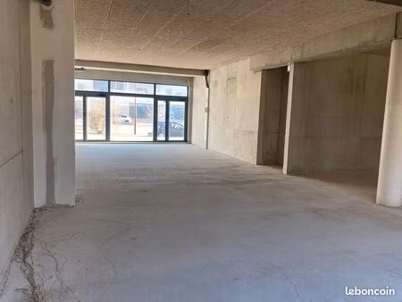 local commercial 140 m² chaligny