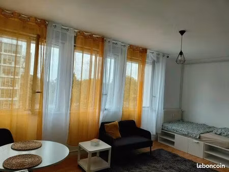 studio rénové meublé marcq en baroeul tram