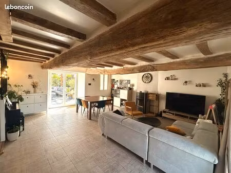 longere rénovée avec jardin exposée sud