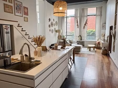 loft/atelier/surface 3 pièces 97 m²
