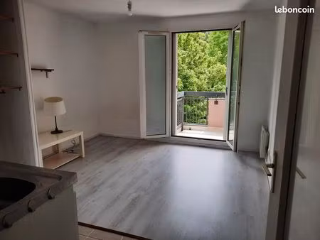 studio 19 m² gières centre calme et bien exposé