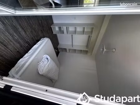 chambre 1 pièce 9 m²