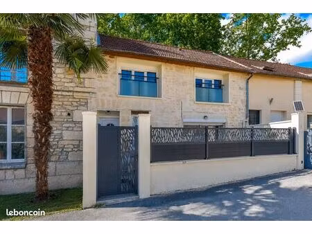 maison 3 pièces 74 m²