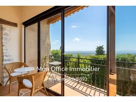 référence : 6891-sjo - maison provençale en pierre au coeur du village de st-julien (83560