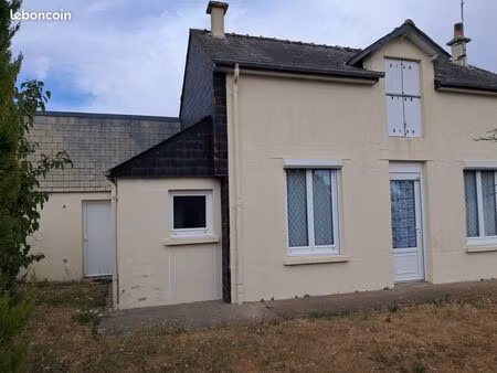 maison ancienne en campagne