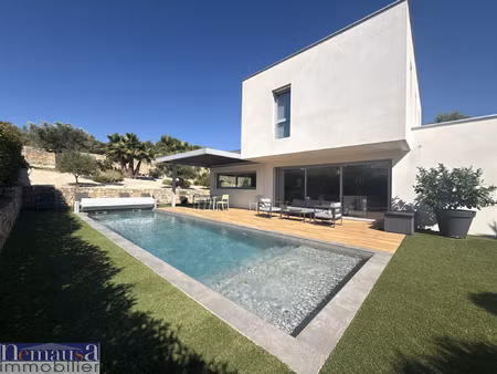 nimes ouest - maison t4 de 127m2 avec piscine et garage.