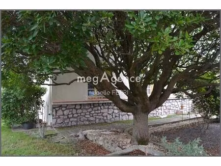 villa 4 faces de plain pied sur un terrain de 1100 m2
