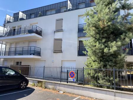 f2 combs la ville