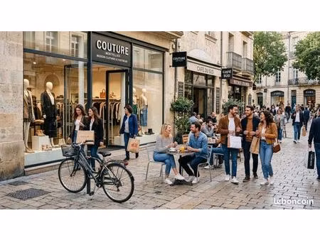 commerce prêt-à-porter  chaussures 98 m²