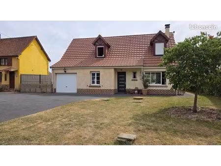 vend superbe maison de village calme et agréable: école et proche de toutes commodités