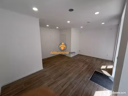 local commercial 23 m² tarbes