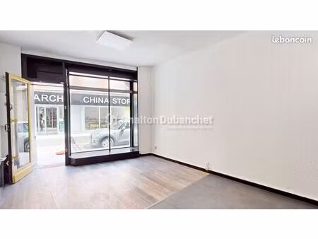 local commercial 22 m² roanne