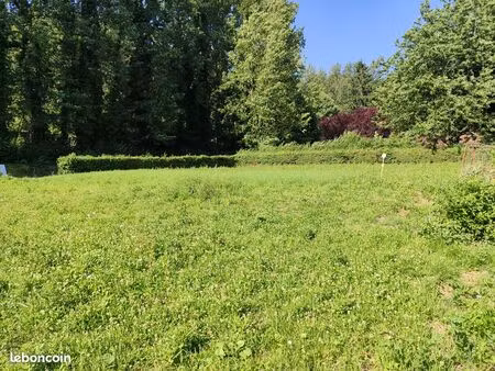 terrain constructible 1 161 m²