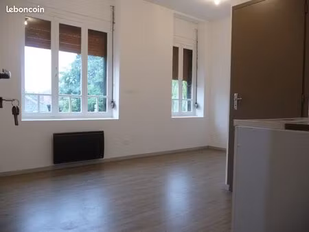 particulier loue studio en plein centre-ville