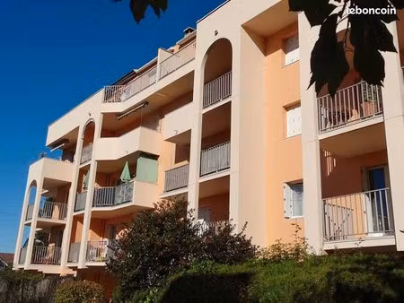 particulier vend appartement t3  (72 m²) 3ème étage avec ascenseur dans immeuble calme de 