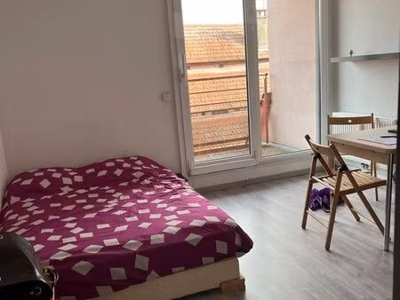 loue studio meublé