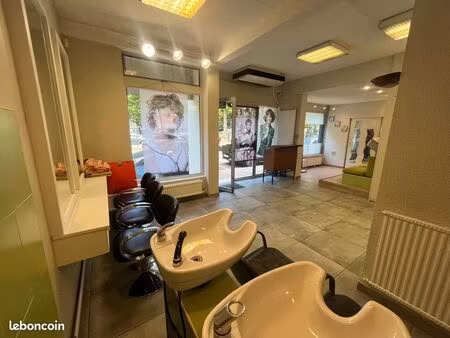 local commercial à louer 60m2