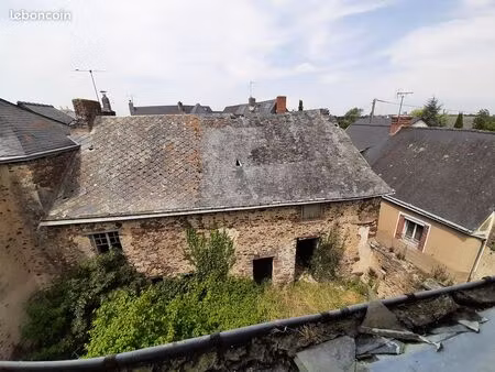 grange à fort potentiel en plein cœur d’argentré (mayenne)