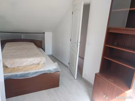 chambres à louer dans une maison de ville  avec wifi