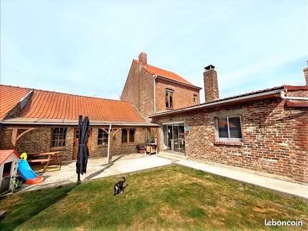 maison 5 pièces 136 m²