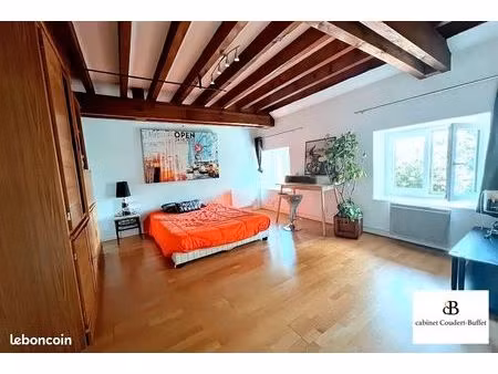 studio 1 pièce 35 m²